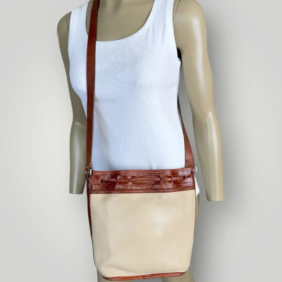 Brighton Vintage Leather Cross Body Shoulder Bucket Bag Cream Brown Drawstring - Picture 3 of 16